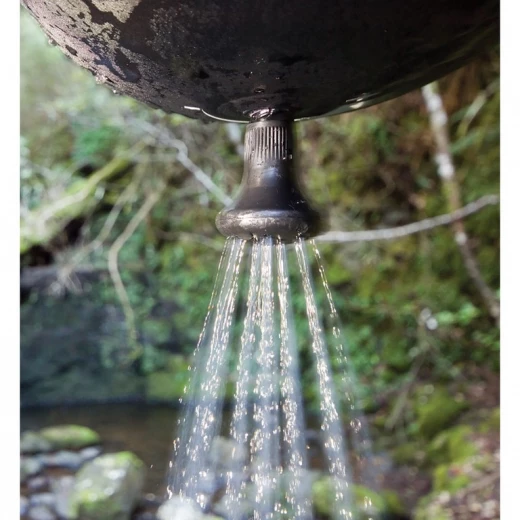 Sea To Summit DOUCHE SOLAIRE DE POCHE 10L 5 Sea To Summit DOUCHE SOLAIRE DE POCHE 10L – Image 3