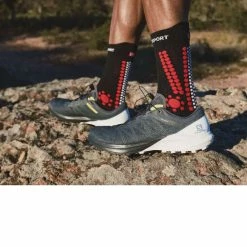 COMPRESSPORT CHAUSSETTES PRO RACING V4.0 TRAIL BLACK / RED -Vélo Soldes 2023 9e5b1ea5390e80ddba0bd845ecd0