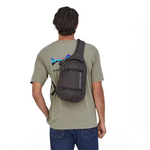 Patagonia ATOM SLING 8L BLACK 5 Patagonia ATOM SLING 8L BLACK – Image 3